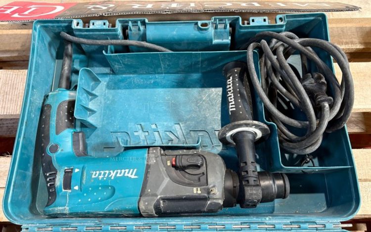 MAKITA HR2460  PER010439