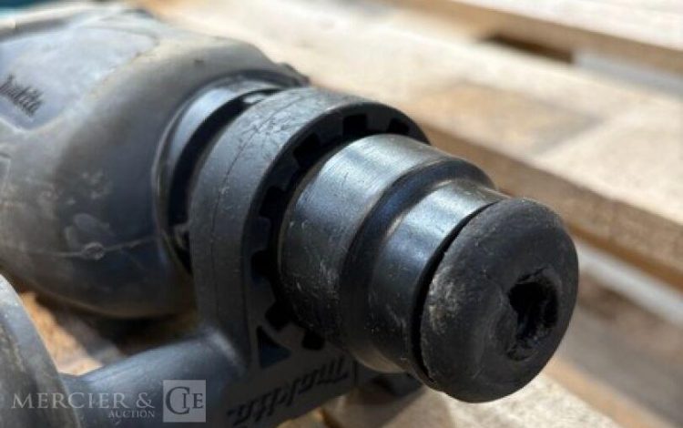 MAKITA HR2460  PER010439