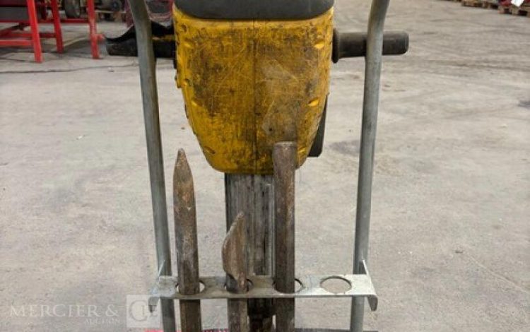 WACKER NEUSON BH 65 32X160  PIQ011203