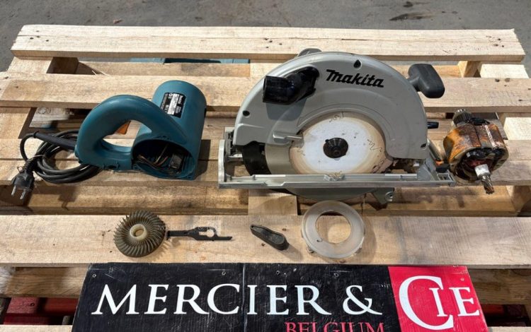 MAKITA 5903R  SCI010987