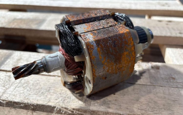 MAKITA 5903R  SCI010987