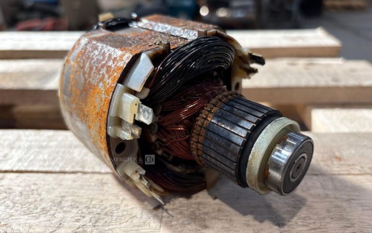 MAKITA 5903R  SCI010987