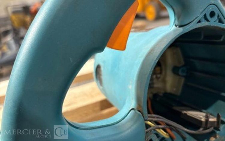 MAKITA 5903R  SCI010987