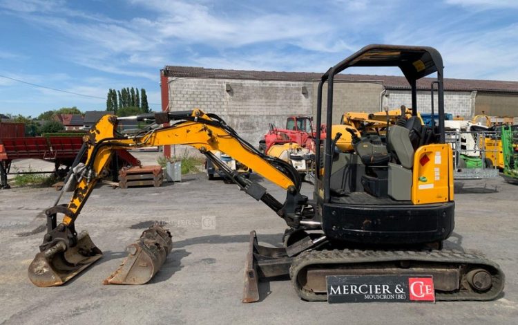 BOBCAT E26***EM  PEL010374