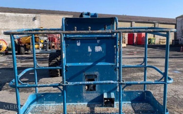 GENIE Z-51/30JRT  15AD2310