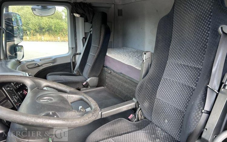 MERCEDES ACTROS  BS-583-DF