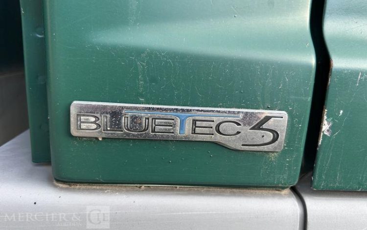 MERCEDES CAMION  CM-913-PZ