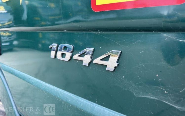 MERCEDES ACTROS 1844 4×2 VERT CP-833-LB