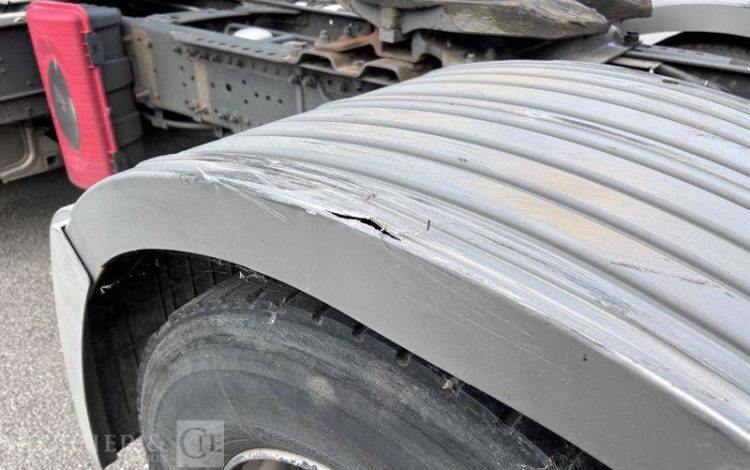 MERCEDES ACTROS 1844 4×2 VERT CP-833-LB