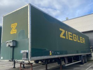 SRT SEMI REMORQUE FOURGON  CQ-710-ZY