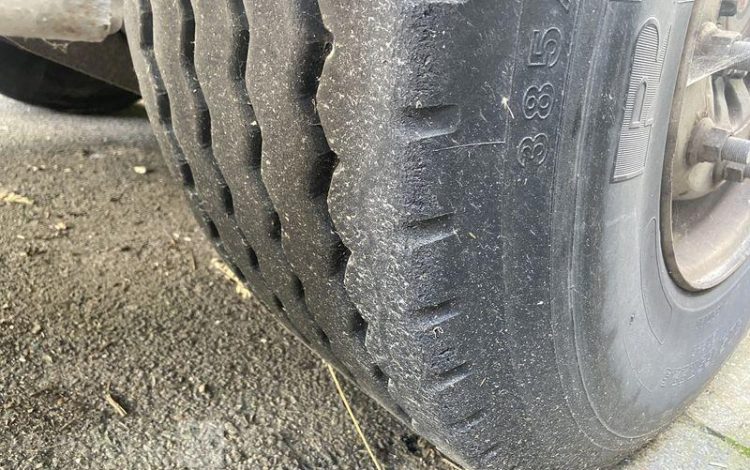 SRT SEMI REMORQUE FOURGON  CY-836-HR