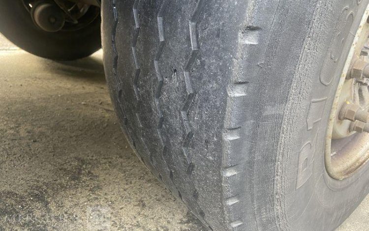 SRT SEMI REMORQUE FOURGON  DB-361-DX