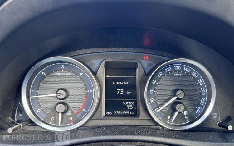 TOYOTA AURIS  DM-899-AG
