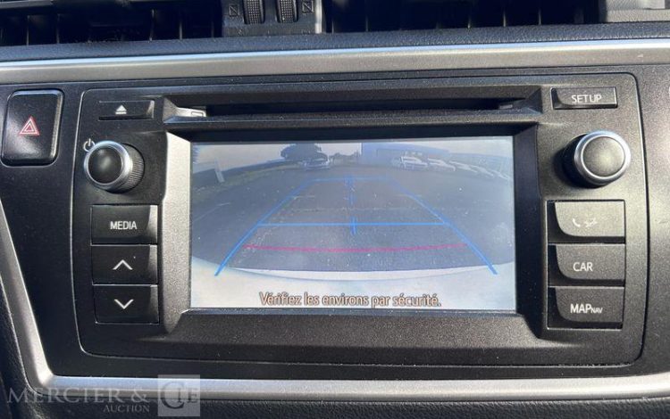 TOYOTA AURIS  DM-899-AG