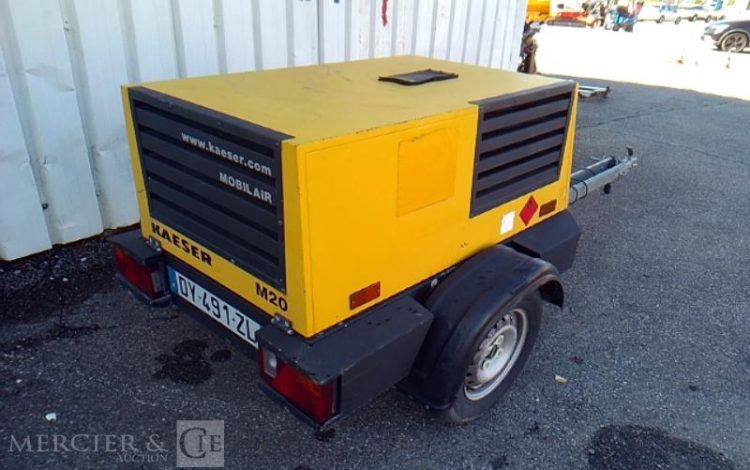 KAESER COMPRESSEUR D AIR M20 – 2000L – 7 BARS – 1077H – 1 ESSIEU -¨PTAC 570KG – AN2016  DY-491-ZL