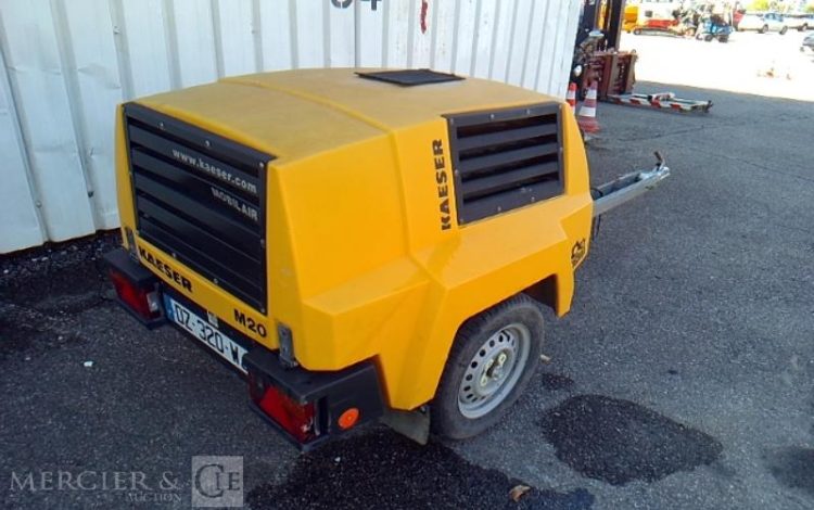KAESER COMPRESSEUR D AIR M20 – 2000L – 7BARS – 497H – 1 ESSIEU + PTAC 570KG – AN2016  DZ-320-WJ