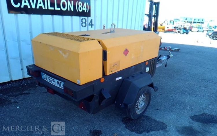 DOOSAN COMPRESSEUR D AIR 7/41 – 4100L – 7 BARS – 2720H – 1 ESSIEU – PTAC900KG  DZ-625-MC