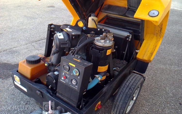 KAESER COMPRESSEUR D AIR M20 2000L – 7 BARS – 1395H – 1 ESSIEU – PTAC 570KG – AN2016  DZ-698-WN
