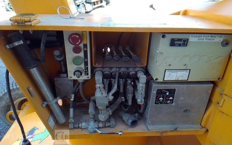 NIFTY NACELLE AUTOMOTRICE ARTICULEE  HR12NDE – 12M – 766H – AN2011  ELE10137
