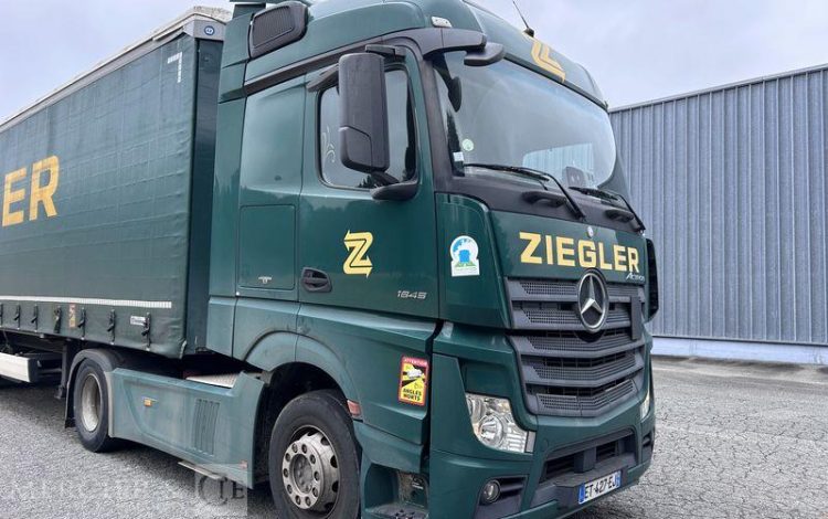 MERCEDES TRACTEUR  ET-427-EJ