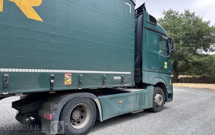 MERCEDES TRACTEUR  ET-427-EJ
