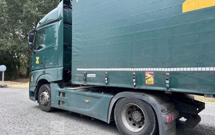 MERCEDES TRACTEUR  ET-427-EJ