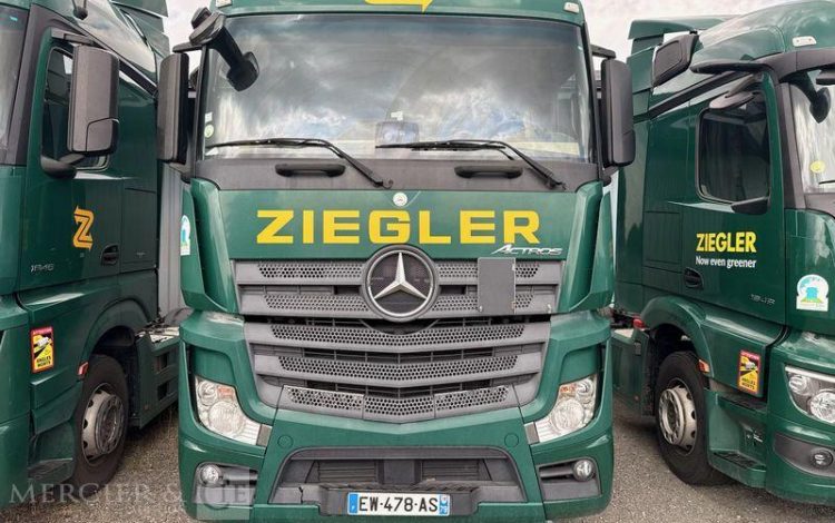 MERCEDES TRACTEUR  EW-478-AS