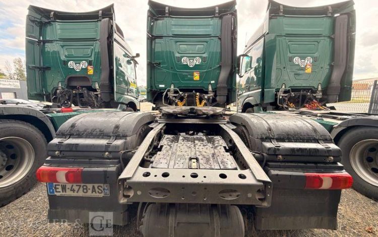 MERCEDES TRACTEUR  EW-478-AS