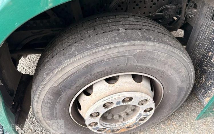 MERCEDES TRACTEUR  EW-478-AS