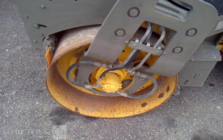 BOMAG ROULEAU DOUBLE BILLES BW 120  AD-4 – 1424H – AN2015  F360H001