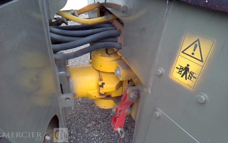 BOMAG ROULEAU DOUBLE BILLES BW 120  AD-4 – 1424H – AN2015  F360H001