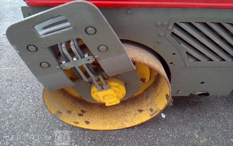 BOMAG ROULEAU DOUBLE BILLES BW 120  AD-4 – 1424H – AN2015  F360H001