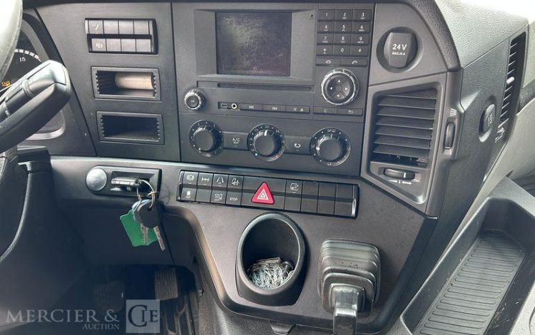 MERCEDES ANTOS  FB-208-VE