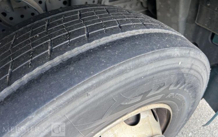 MERCEDES TRACTEUR  FD-319-FQ