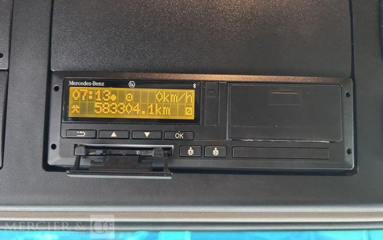 MERCEDES TRACTEUR  FD-319-FQ