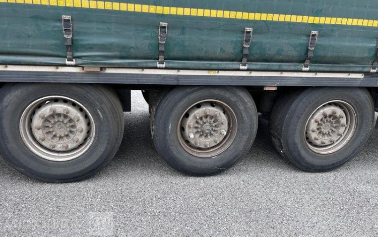 KRONE SREM PLSC 3 ESSIEUX 38T HAYON VERT FE-414-VZ