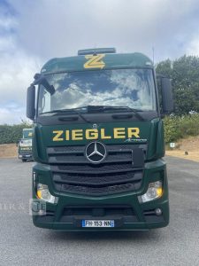 MERCEDES TRACTEUR  FH-153-NN