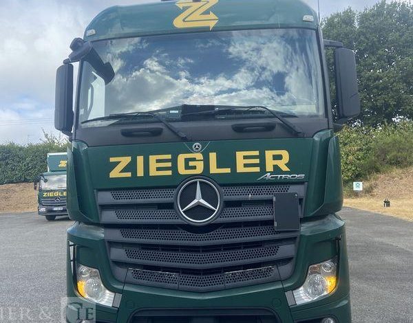 MERCEDES TRACTEUR  FH-153-NN