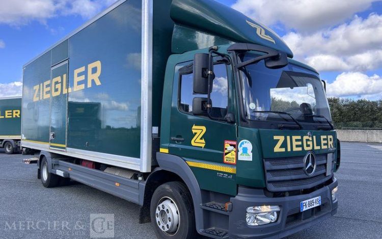 MERCEDES ATEGO FOURGON  FK-885-VS