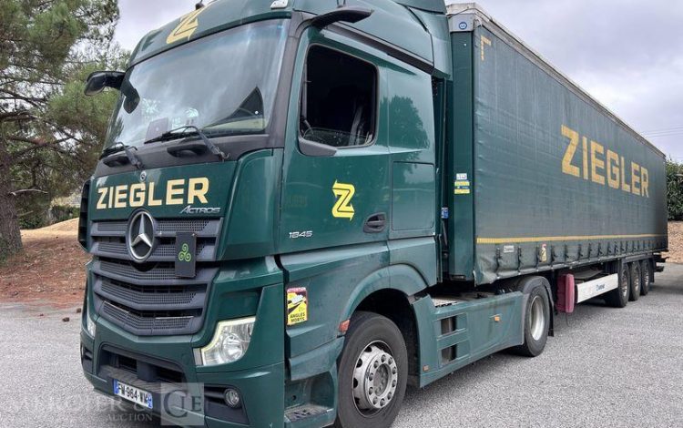MERCEDES TRACTEUR  FM-964-WM