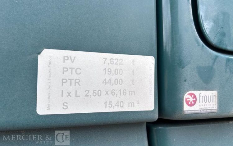 MERCEDES TRACTEUR  FM-964-WM
