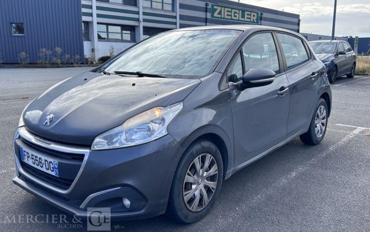 PEUGEOT 208 STE  FP-556-DG