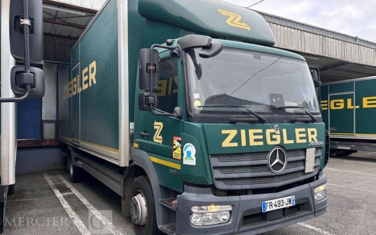 MERCEDES ATEGO  FR-493-JW
