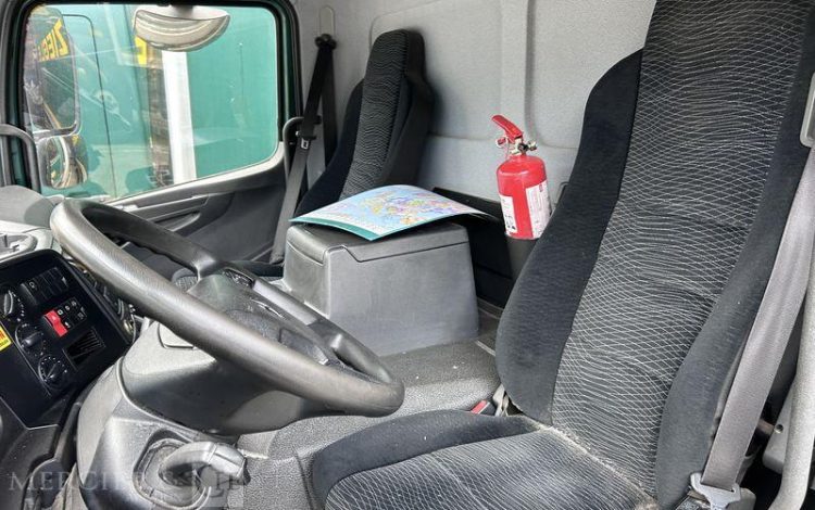 MERCEDES ATEGO  FR-493-JW