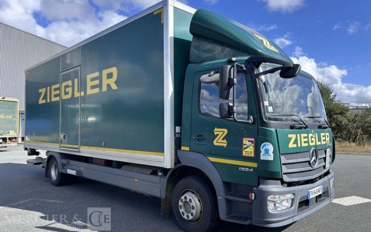 MERCEDES ATEGO FOURGON  FR-548-MT