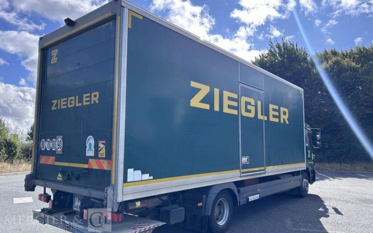 MERCEDES ATEGO FOURGON  FR-548-MT