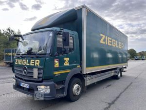MERCEDES CAMION FOURGON  FR-976-JZ