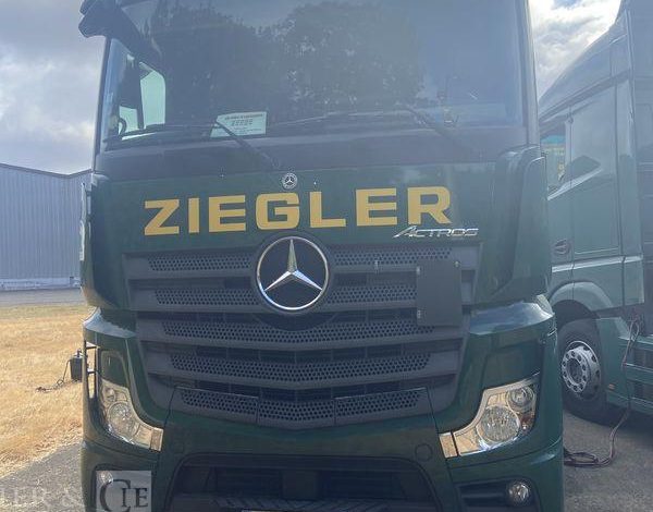 MERCEDES TRACTEUR  FS-598-RG