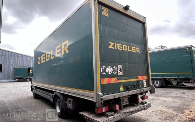 MERCEDES ATEGO  FY-492-QH