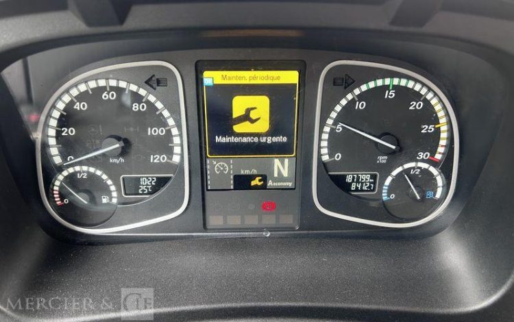 MERCEDES ATEGO  FY-492-QH